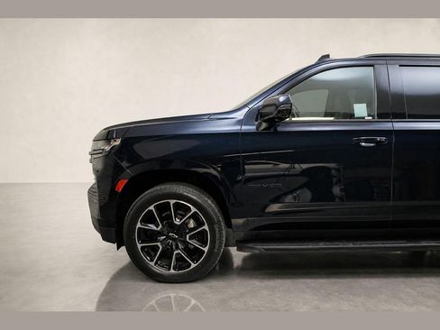 Used 2022 Chevrolet Tahoe RST w/ Luxury Package AWD/4WD image 10