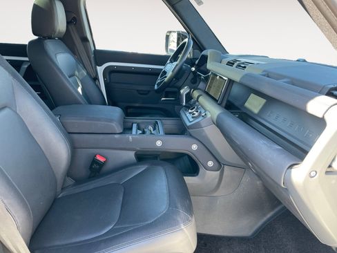 Used 2023 Land Rover Defender 110 X-Dynamic SE image 19