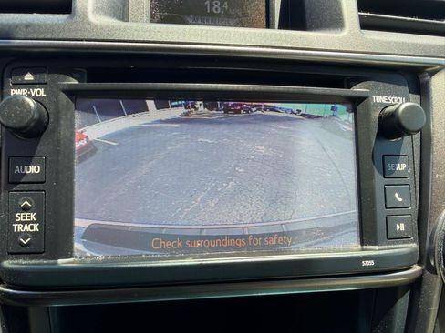 Used 2013 Toyota Highlander Plus FWD image 26
