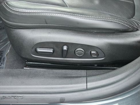 Used 2017 Buick LaCrosse Premium w/ Driver Confidence Package #2 image 30