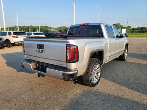 Used 2018 GMC Sierra 1500 Denali w/ Denali Ultimate Package AWD/4WD image 8