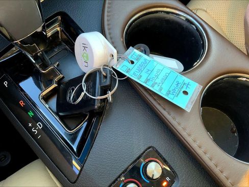 Used 2014 Toyota Avalon Limited image 14