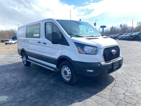 Used 2024 Ford Transit 250 Low Roof AWD w/ Exterior Upgrade Package image 8