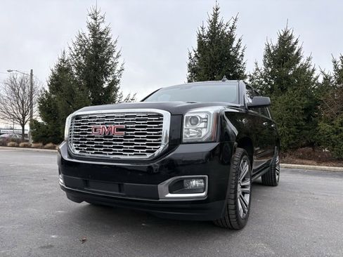 Used 2018 GMC Yukon Denali w/ Denali Ultimate Package image 1