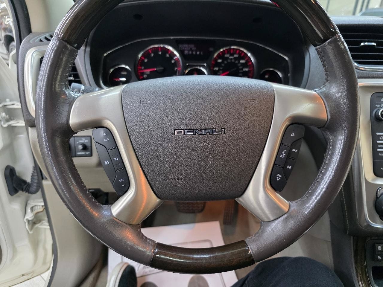 Used 2013 GMC Acadia Denali FWD image 30