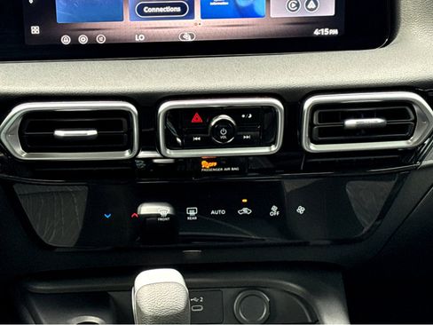 New 2026 Nissan Sentra SV w/ Floor Mat Package FWD image 6