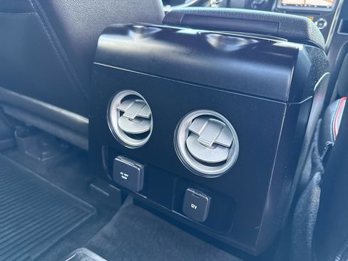 Used 2014 Ford F150 FX4 w/ Equipment Group 402A Luxury AWD/4WD image 17