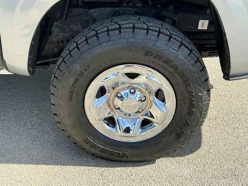 Used 2023 Toyota Tacoma SR AWD/4WD image 5