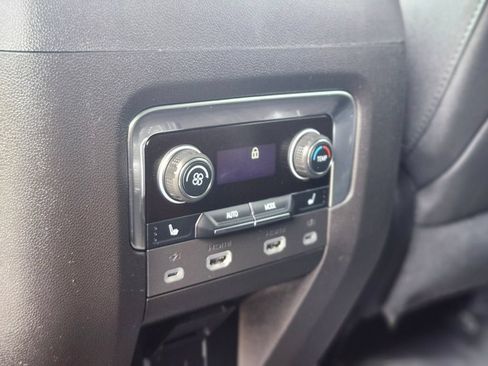 Used 2023 Chevrolet Tahoe High Country AWD/4WD image 15