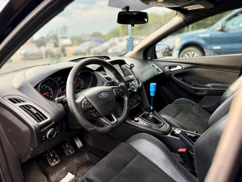 Used 2017 Ford Focus RS AWD/4WD image 21