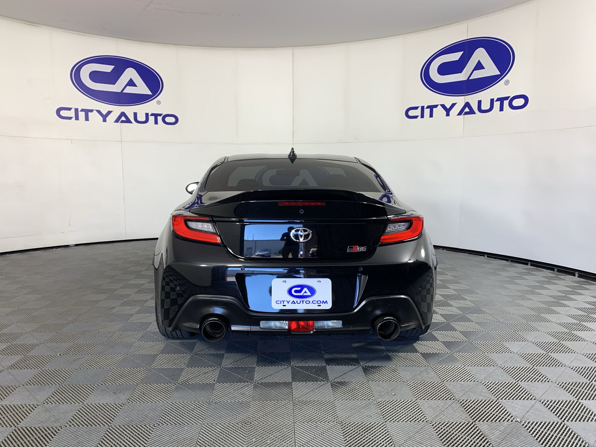 Used 2022 Toyota GR86 Premium w/ ALL Weather Mat Package (TMS) RWD image 4