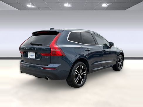 Used 2021 Volvo XC60 T5 Momentum w/ Premium Package AWD/4WD image 9