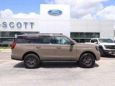 New 2026 Ford Expedition Tremor image 18