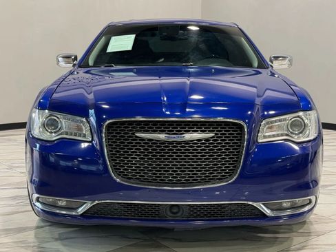 Used 2018 Chrysler 300 Limited w/ Safetytec Plus Group image 3