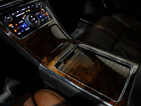Used 2018 Lincoln Continental Reserve FWD image 29
