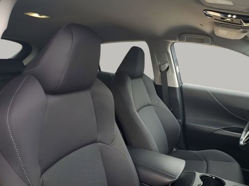 Used 2024 Toyota Venza LE image 15