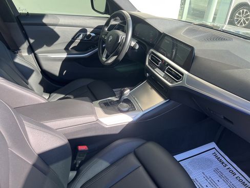 Used 2019 BMW 330i Sedan w/ Convenience Package image 20