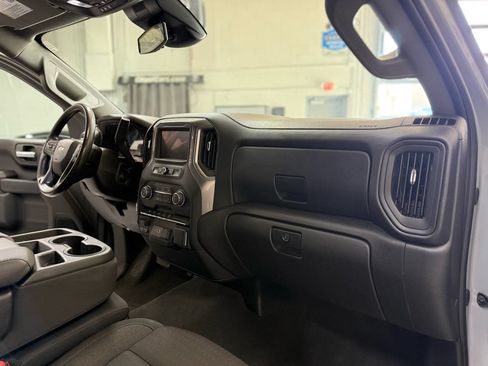 Used 2024 Chevrolet Silverado 1500 Custom AWD/4WD image 16