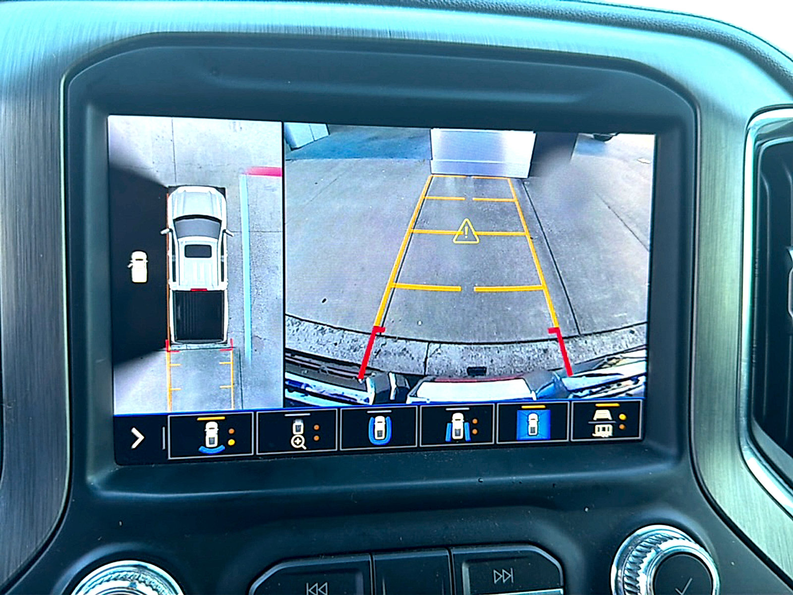 Used 2020 GMC Sierra 1500 Denali w/ Technology Package RWD image 7
