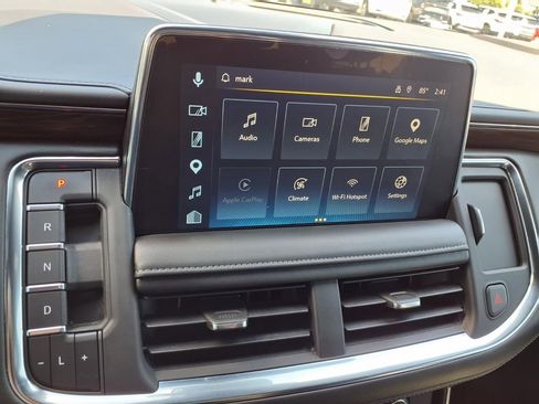 Used 2023 Chevrolet Tahoe Z71 w/ Z71 Off-Road Package AWD/4WD image 6