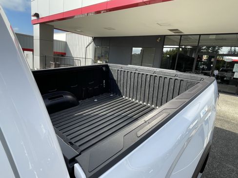 Used 2023 Toyota Tundra SR5 w/ SR5 Convenience Package AWD/4WD image 10