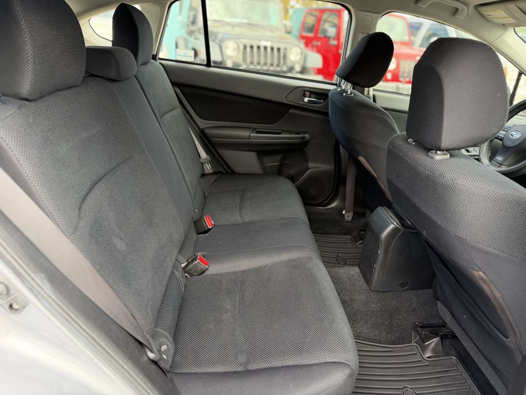 Used 2013 Subaru Impreza 2.0i Premium w/ All-Weather Pkg AWD/4WD image 9