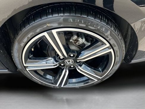 Used 2024 Honda Accord Sport image 9
