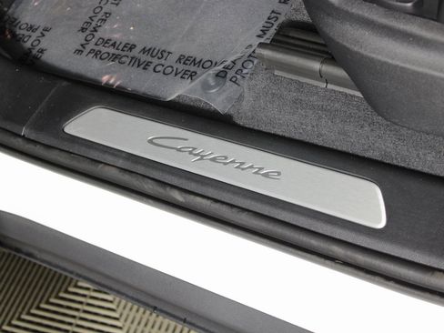 New 2026 Porsche Cayenne image 19