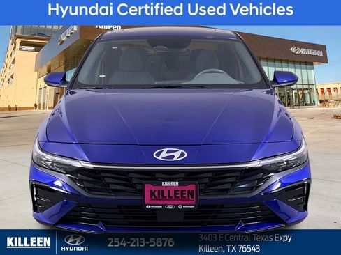 Used 2025 Hyundai Elantra SEL FWD image 2