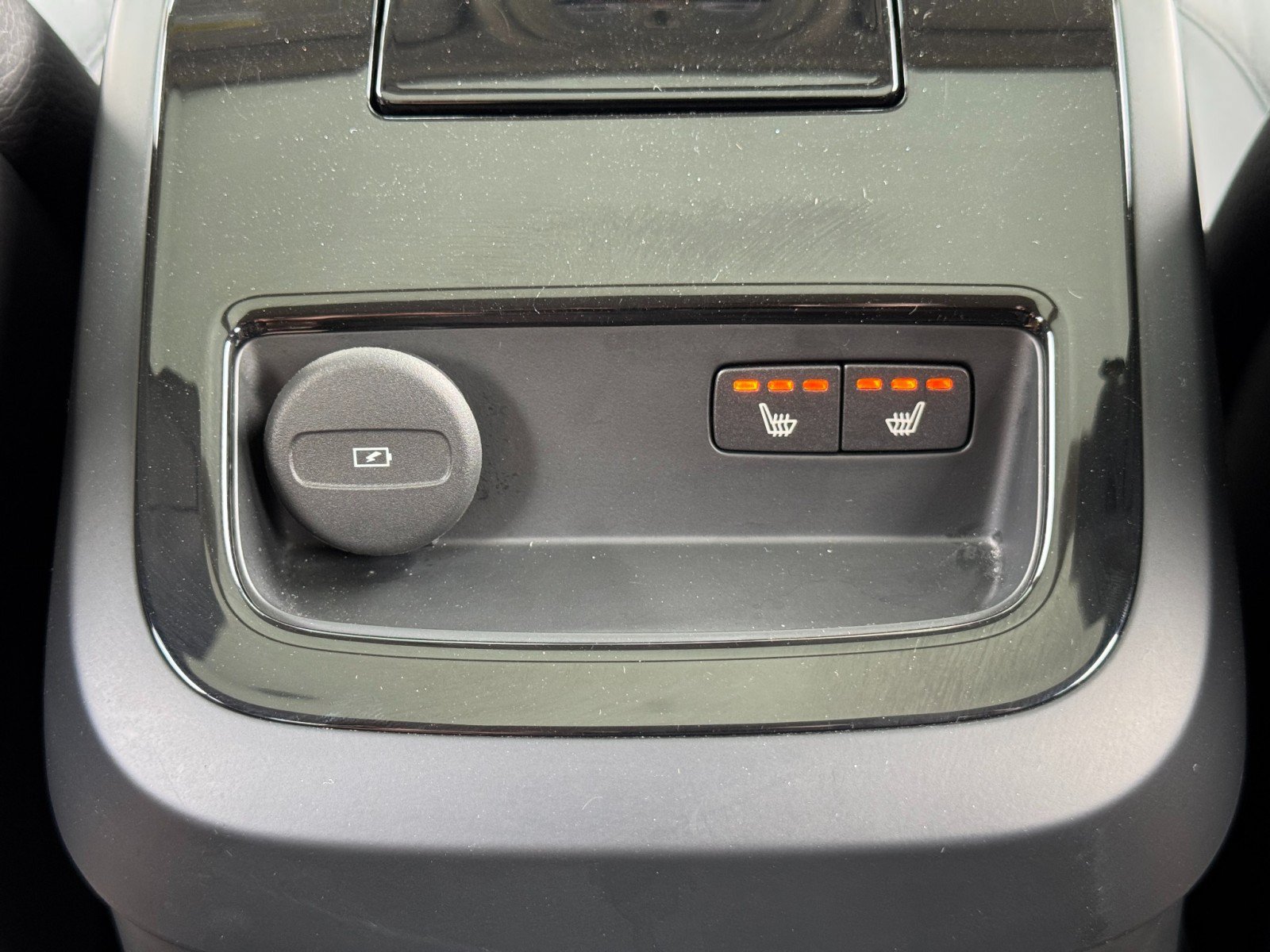 Used 2024 Volvo S60 T8 Plus w/ Climate Package AWD/4WD image 35