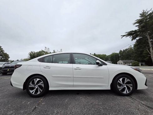 Used 2023 Subaru Legacy Premium AWD/4WD image 9