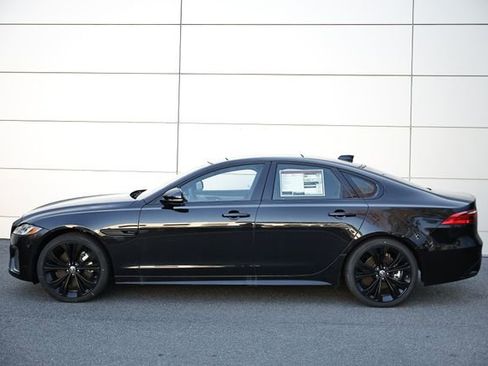 New 2024 Jaguar XF R-Dynamic SE image 4