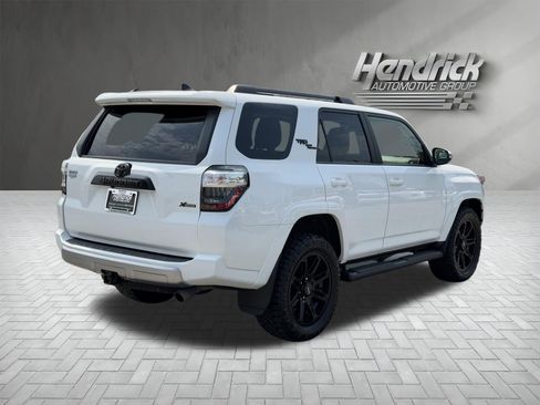Used 2023 Toyota 4Runner TRD Off-Road Premium w/ Moonroof Package AWD/4WD image 10