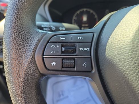Certified 2023 Honda HR-V LX image 21