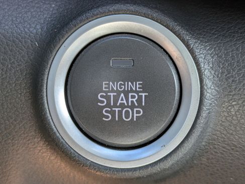 Used 2022 Hyundai Kona SEL AWD/4WD image 12