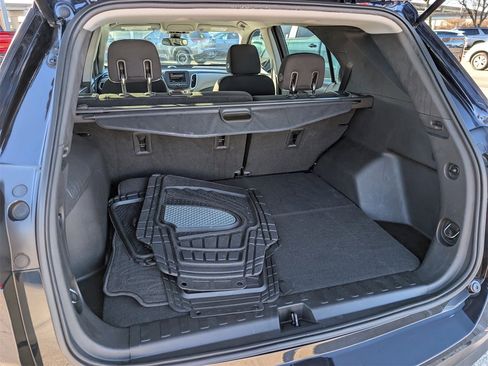 Used 2020 Chevrolet Equinox LS image 28