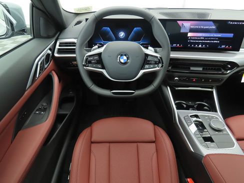 Certified 2025 BMW 430i Coupe w/ Premium Package image 10
