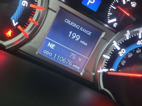 Used 2016 Toyota 4Runner Limited image 36