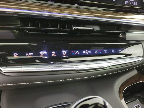 Certified 2024 Cadillac Escalade Sport Platinum w/ LPO, ONYX Package AWD/4WD image 29