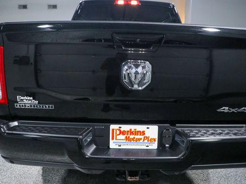Used 2024 RAM 2500 Big Horn w/ Sport Appearance Package AWD/4WD image 8
