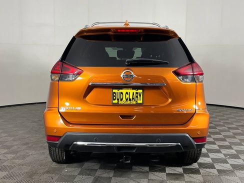 Used 2019 Nissan Rogue SV AWD/4WD image 7