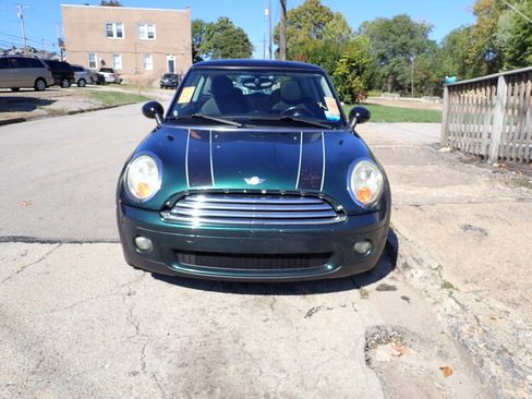 Used 2010 MINI Cooper Hardtop image 5
