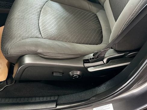 Used 2016 Dodge Journey SXT w/ Comfort/Convenience Group FWD image 18