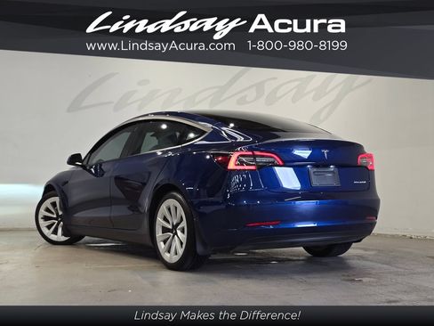 Used 2022 Tesla Model 3 Long Range AWD/4WD image 4