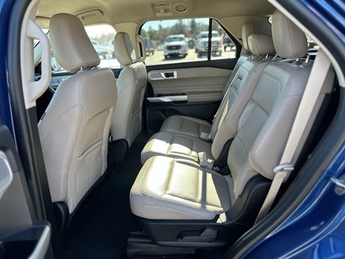 Used 2021 Ford Explorer Limited w/ Equipment Group 301A image 31