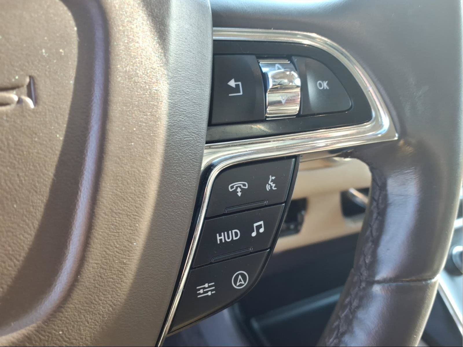 Used 2023 Lincoln Navigator Reserve AWD/4WD image 19