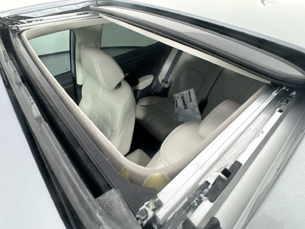 Used 2026 Honda HR-V EX-L image 11