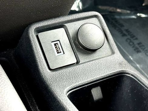 Used 2022 Ford Transit Connect XL FWD image 29