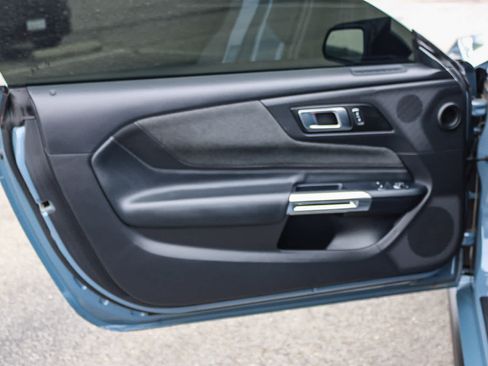 Used 2025 Ford Mustang GT RWD image 21