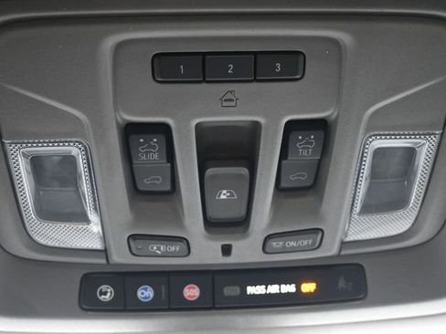 Used 2020 Chevrolet Silverado 1500 LTZ w/ LTZ Premium Package image 45